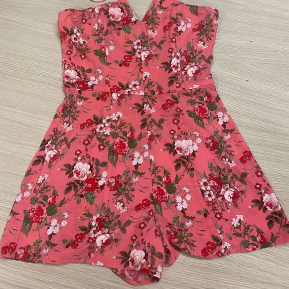 Romper - Picture 3 of 9